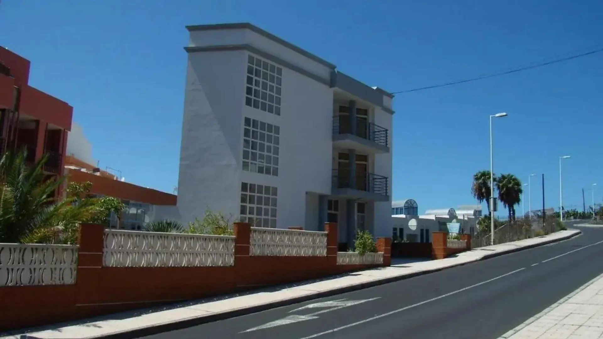 Cosy Apartment With Mountain View In Puerto De Naos 45 M² Balcony